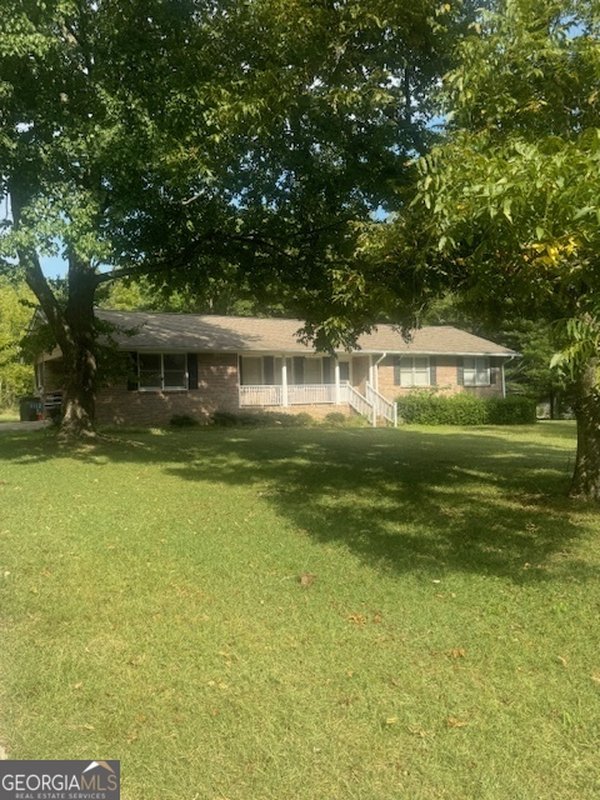 1112 Harbins Road, Dacula
