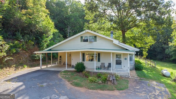 239 Glenn Elliott Road, Dahlonega