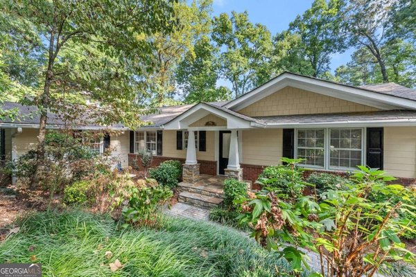 5775 Lakeshore Drive, Buford