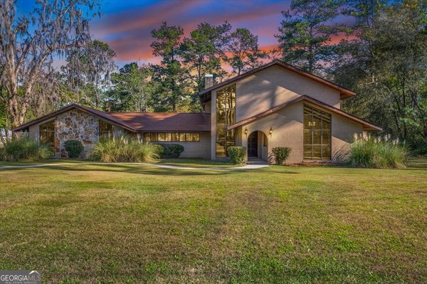 2066 Cherokee Street, Waycross