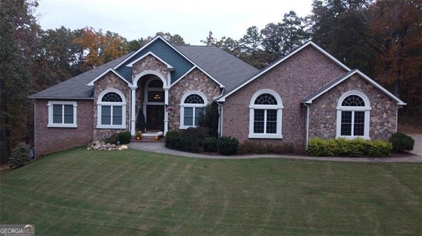 25 Fireside Court, Cartersville