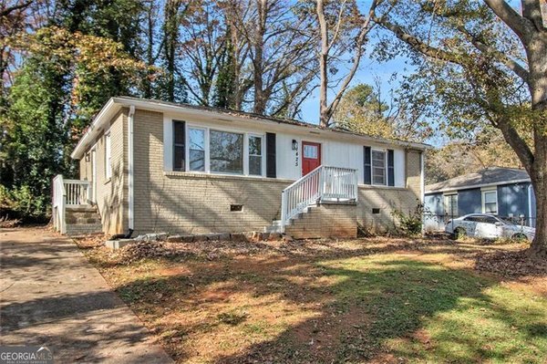 1425 COBB BRANCH Drive, Decatur