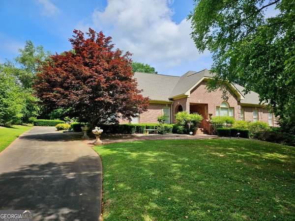 122 Tara Drive, Dawsonville