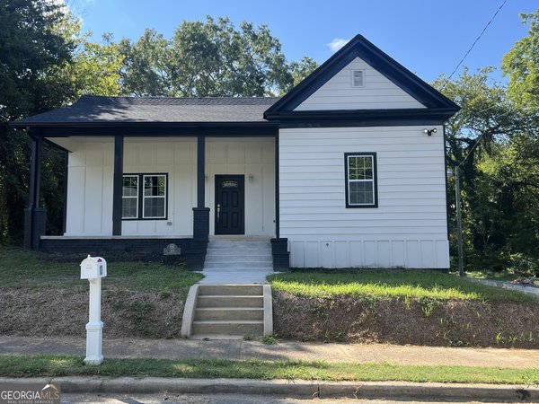 13 Blanche Avenue, Rome