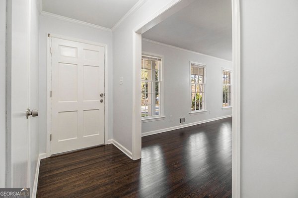 2540 Thornton Drive, Atlanta