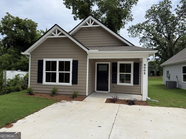 900 B N Parkway, LaGrange