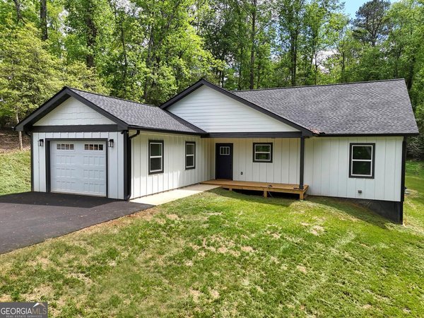 98 Oxford Trail, Blairsville