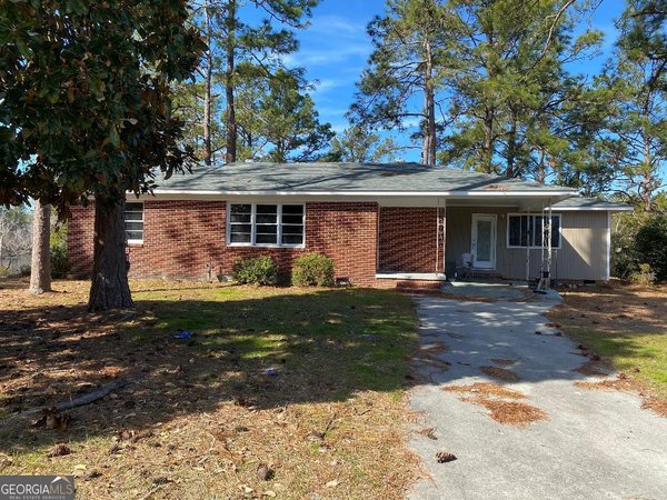 843 Prosperity Drive, Swainsboro