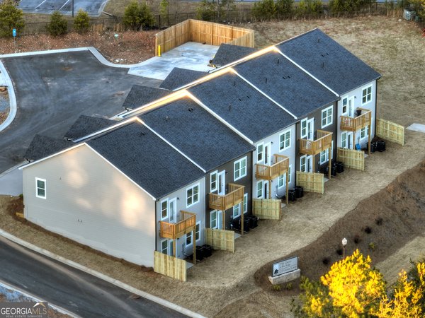 UNIT 1 Grove Loop, Blue Ridge