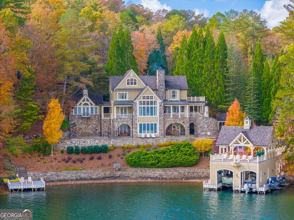 38 Sourwood Trail, Clarkesville