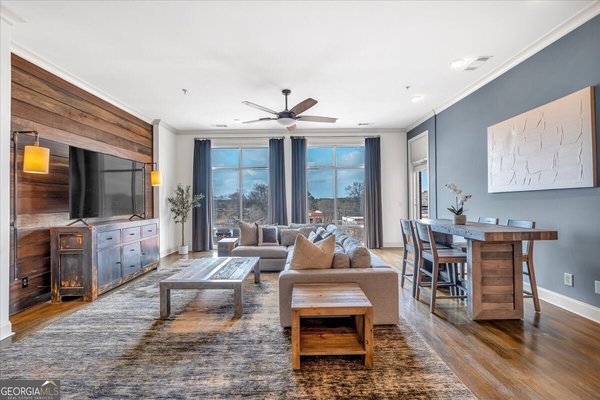 360 Chambers Street, Woodstock