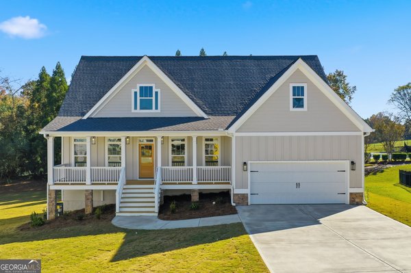 105 Bob White Drive, Calhoun