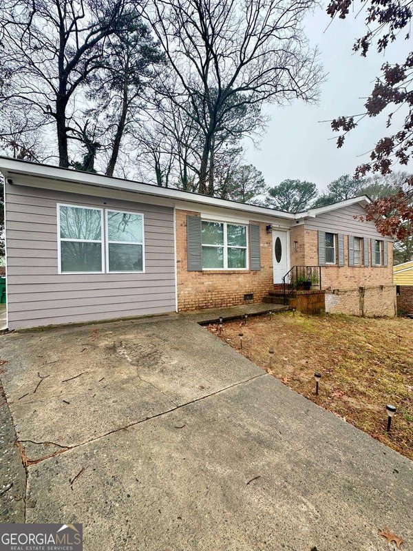 172 SCARSDALE Drive, Riverdale