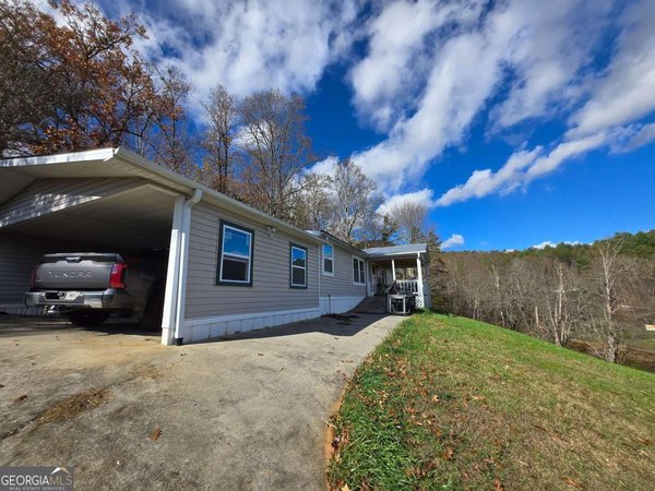 325 Scataway Road, Hiawassee