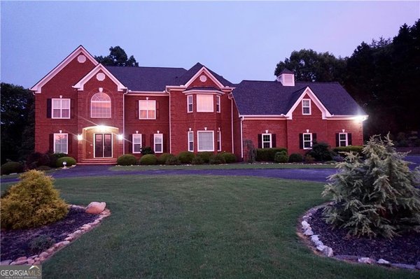 8910 Champion Court, Ball Ground