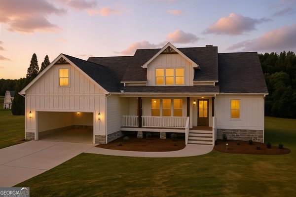 104 Bob White Drive, Calhoun