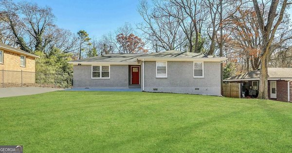 2690 Rollingwood Lane, Atlanta