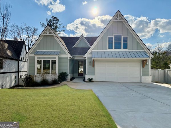 165 Arbor Garden Circle, Newnan