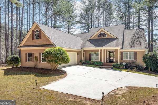 404 Golden Delicious Road, Clarkesville