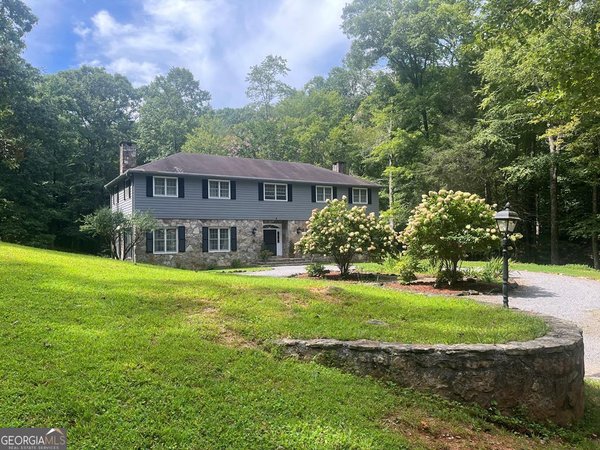1127 Burch Branch Road, Hiawassee