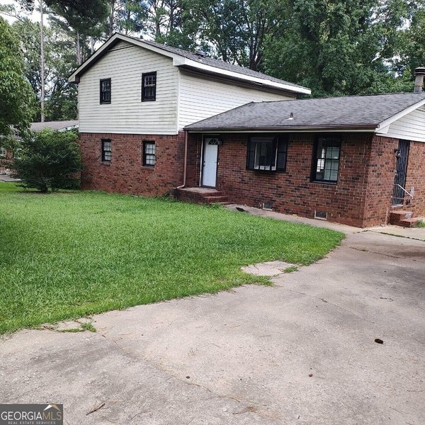 1217 Dove Court, Morrow