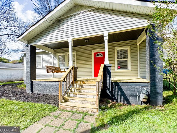 1735 Spring Avenue, East Point