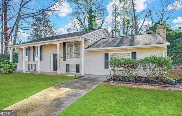 1704 Pine Glen Circle, Decatur