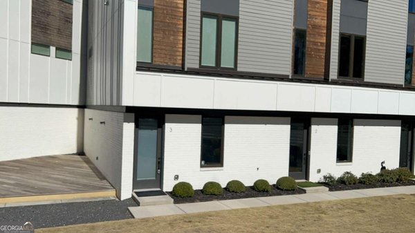 2424 Memorial Drive, Atlanta