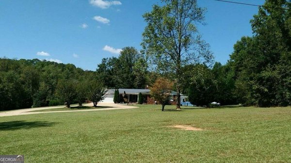 2100 Rays Church Road, Bishop