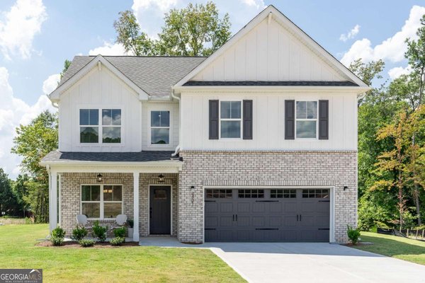 3291 Pepperpike Court, Loganville