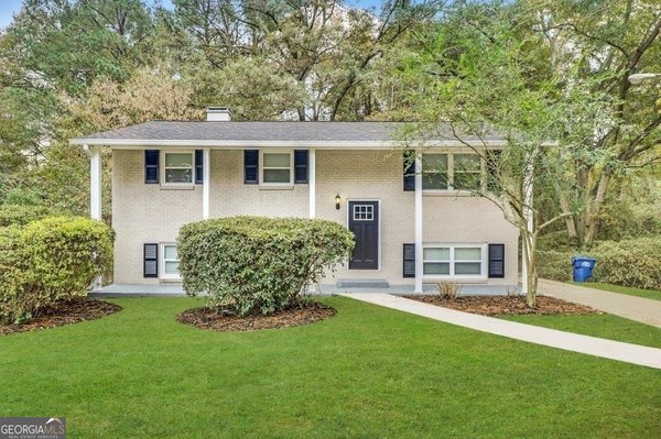 3798 Bakers Ferry Road, Atlanta