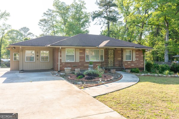2197 Rosewood Road, Decatur