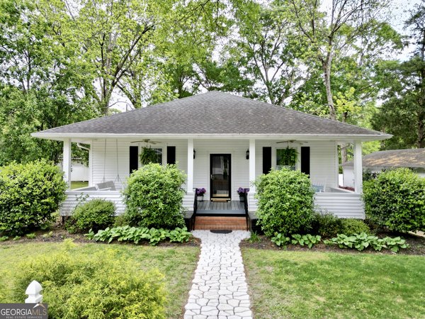 13 Terrace Avenue, Lindale