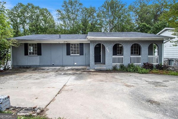 535 TRANSIT Circle, Atlanta