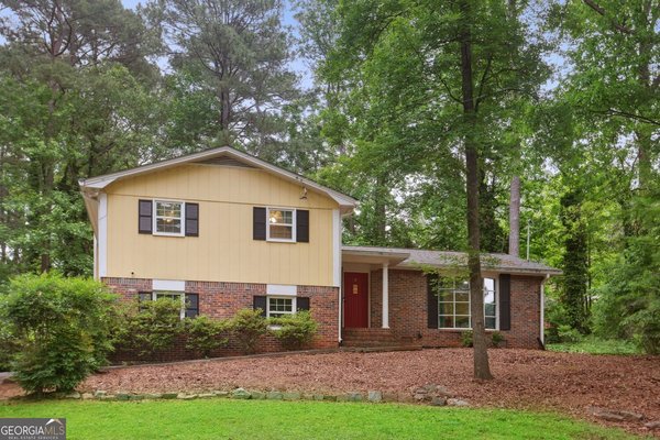 358 West Wind Drive, Lilburn