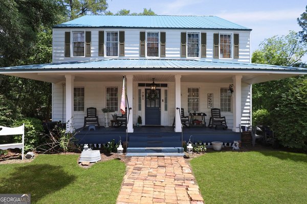 701 Oak Street, Springfield