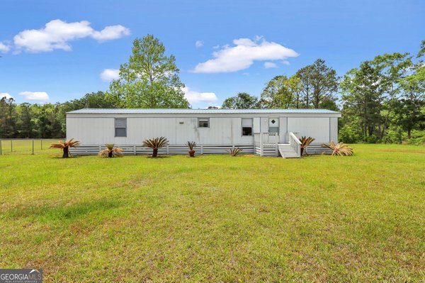 140 Cathy Road, Ludowici