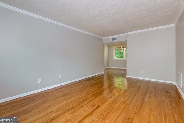 100 Biscayne Drive, Atlanta