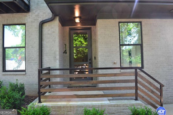 1350 May Avenue, Atlanta