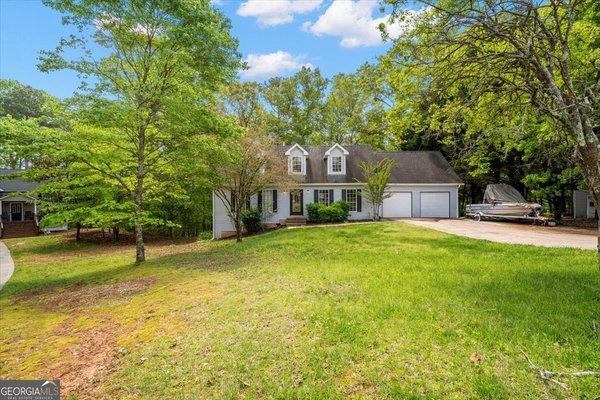 165 Colony Circle, Canton