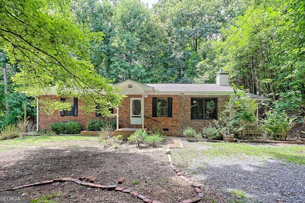 1054 Sutton Road, Hiawassee