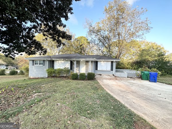 2860 Lynda Place, Decatur