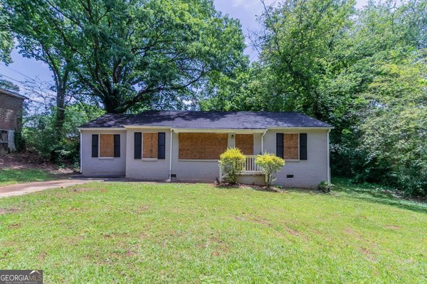 1906 Oak Valley Road, Decatur