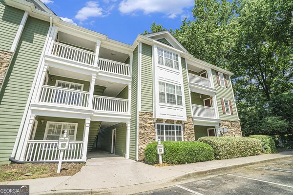 328 Bentley Place, Tucker