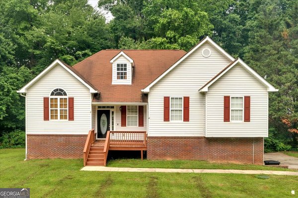 185 White Oak Court, Carrollton