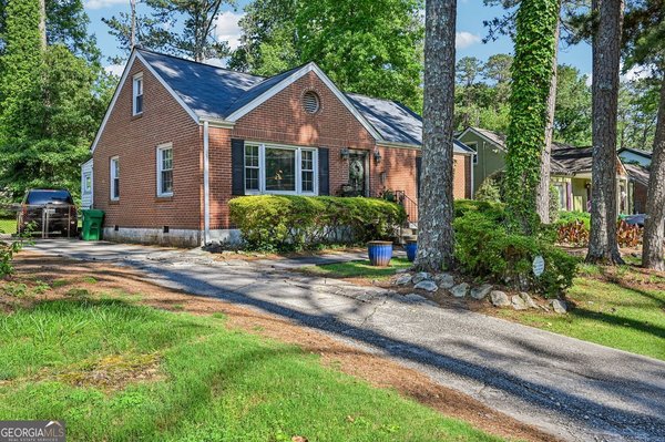 1521 DEERWOOD Drive, Decatur