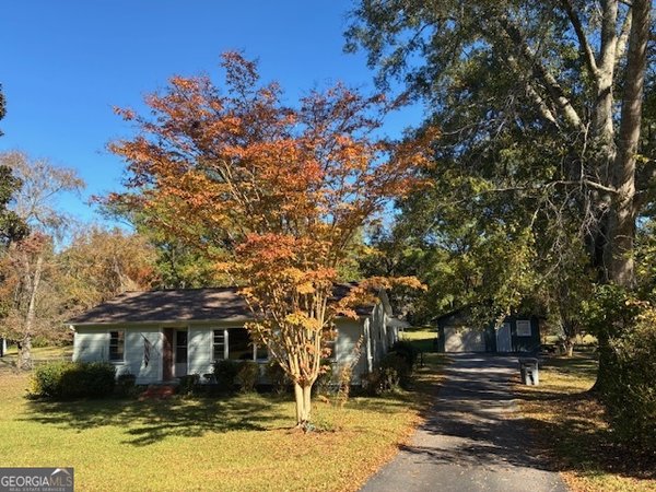 215 Poplar Circle, Lagrange