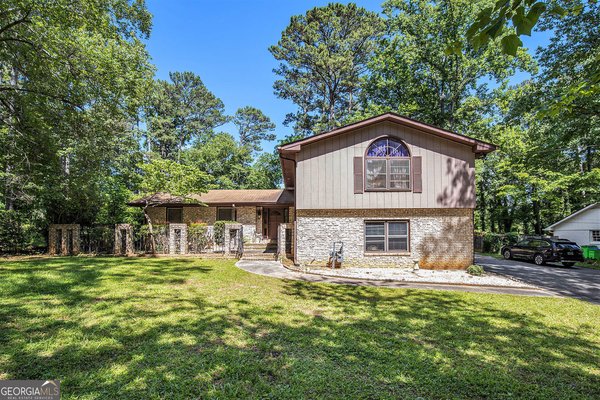 5491 Valley Brook Road, Mableton