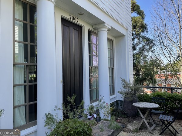 2067 Telfair Circle, Atlanta