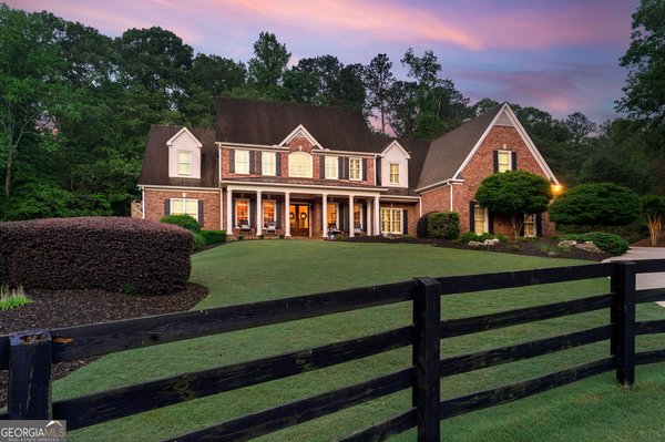 325 Edwards Brook Lane, Canton